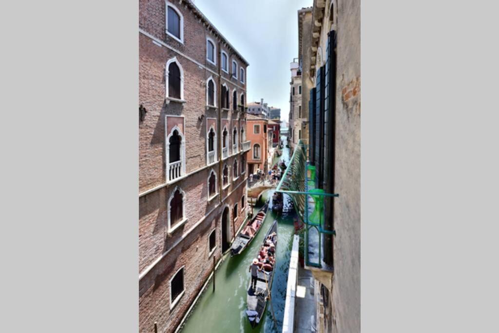 Leoncini With A Wonderful Canal View Venice Luaran gambar