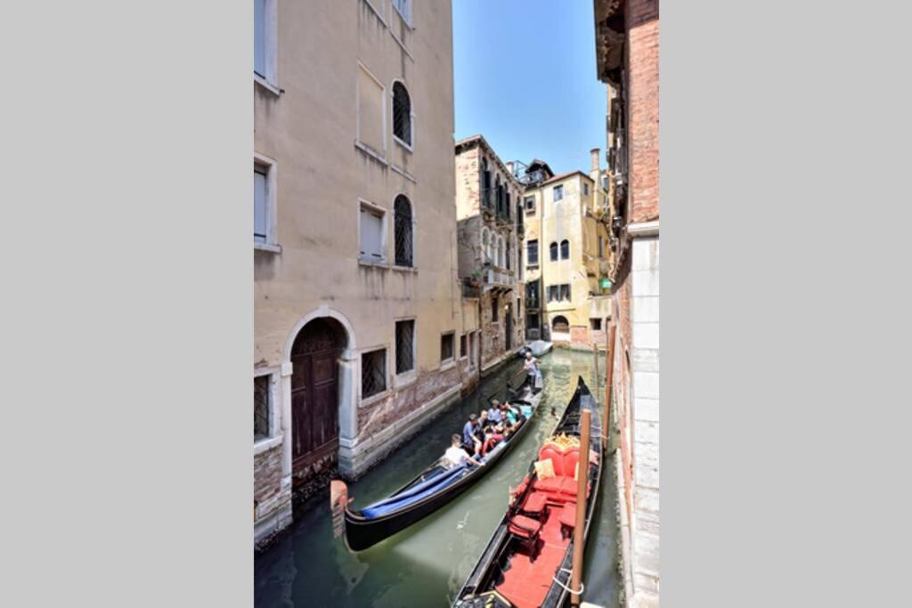 Leoncini With A Wonderful Canal View Venice Luaran gambar